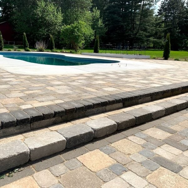 Fendt paver pool patio installation 600x600